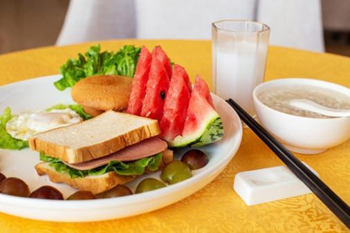 Hotel Greentree Zhoupu Town Xiupu Road Business 3*