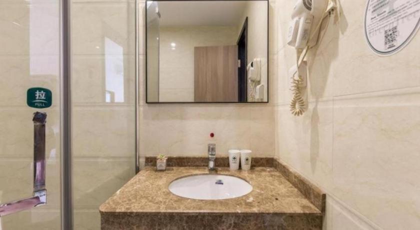 Greentree Zhoupu Town Xiupu Road Business 3*