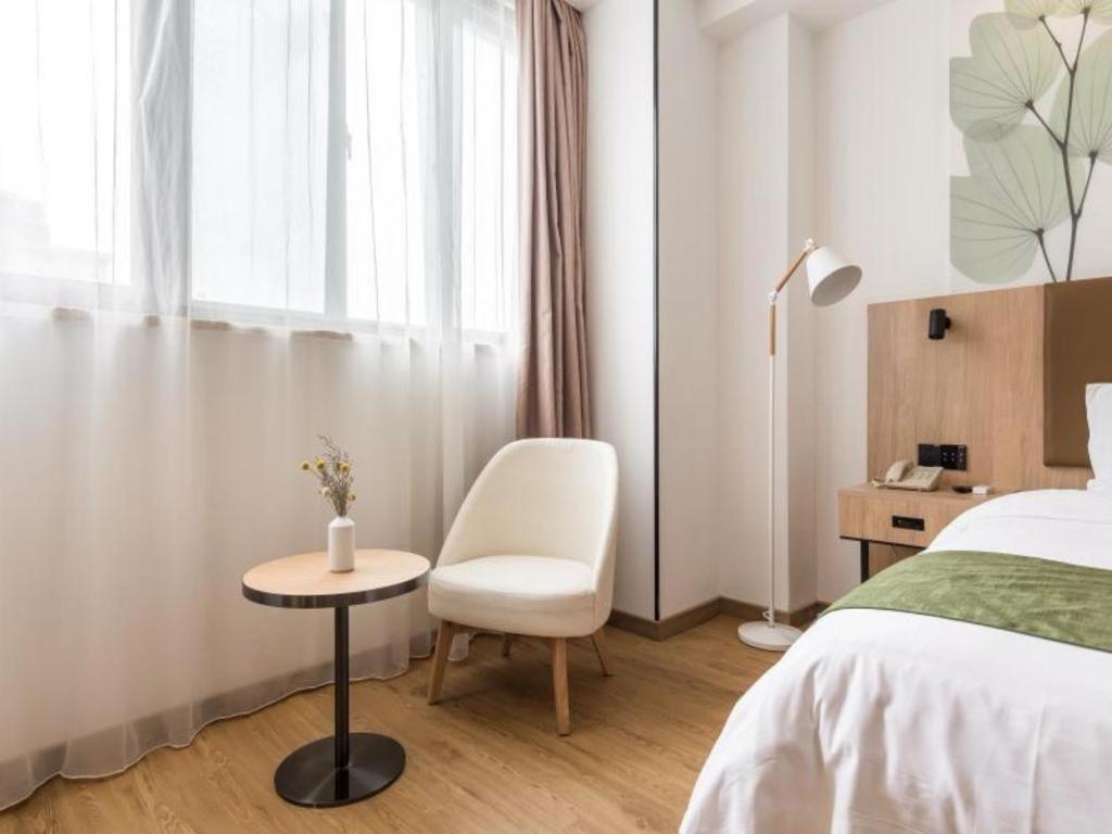 Greentree Zhoupu Town Xiupu Road Business 3*