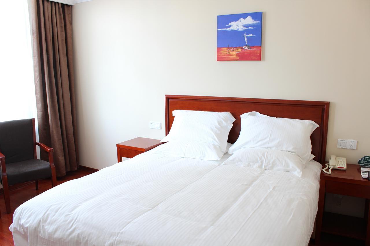 Greentree Zhoupu Town Xiupu Road Business Hotel