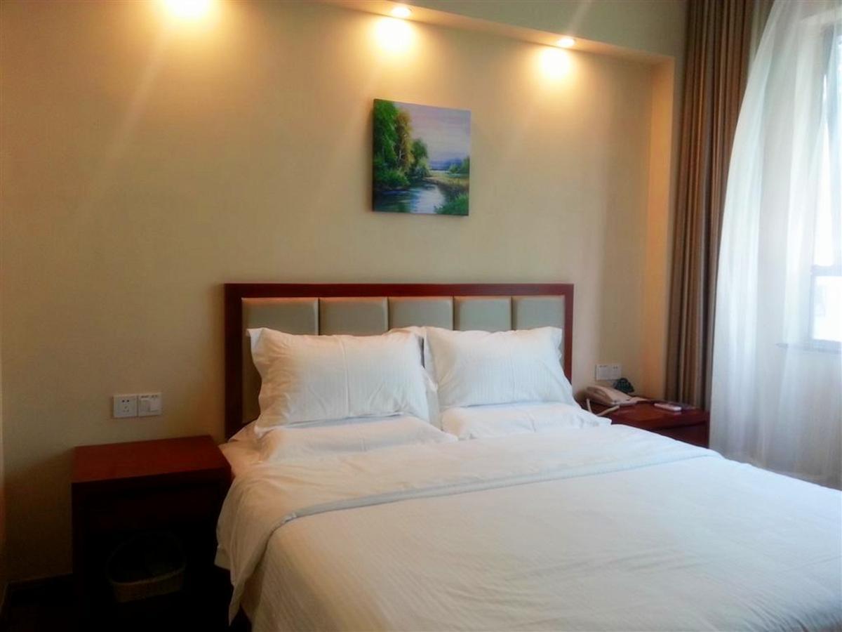 Greentree Zhoupu Town Xiupu Road Business 3* Shanghai