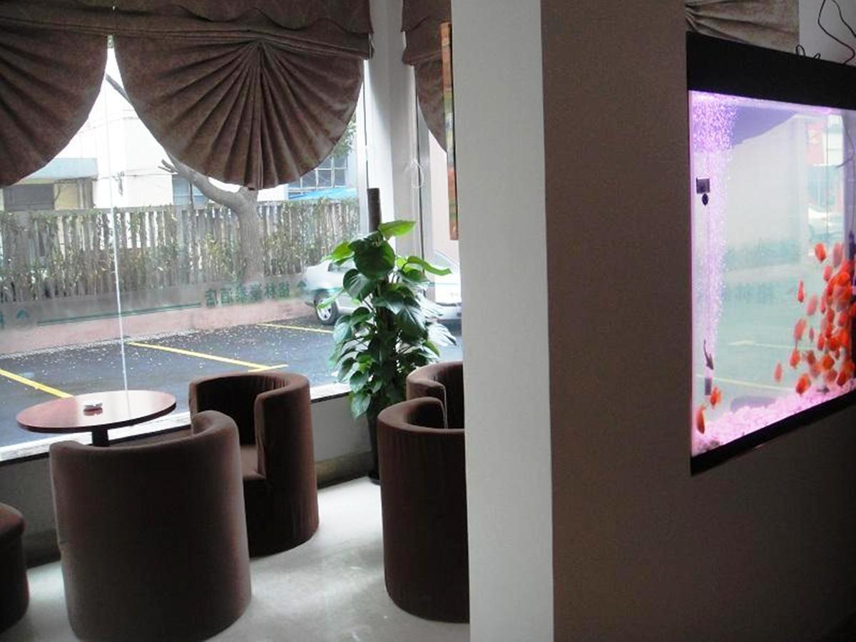Hotel Greentree Zhoupu Town Xiupu Road Business