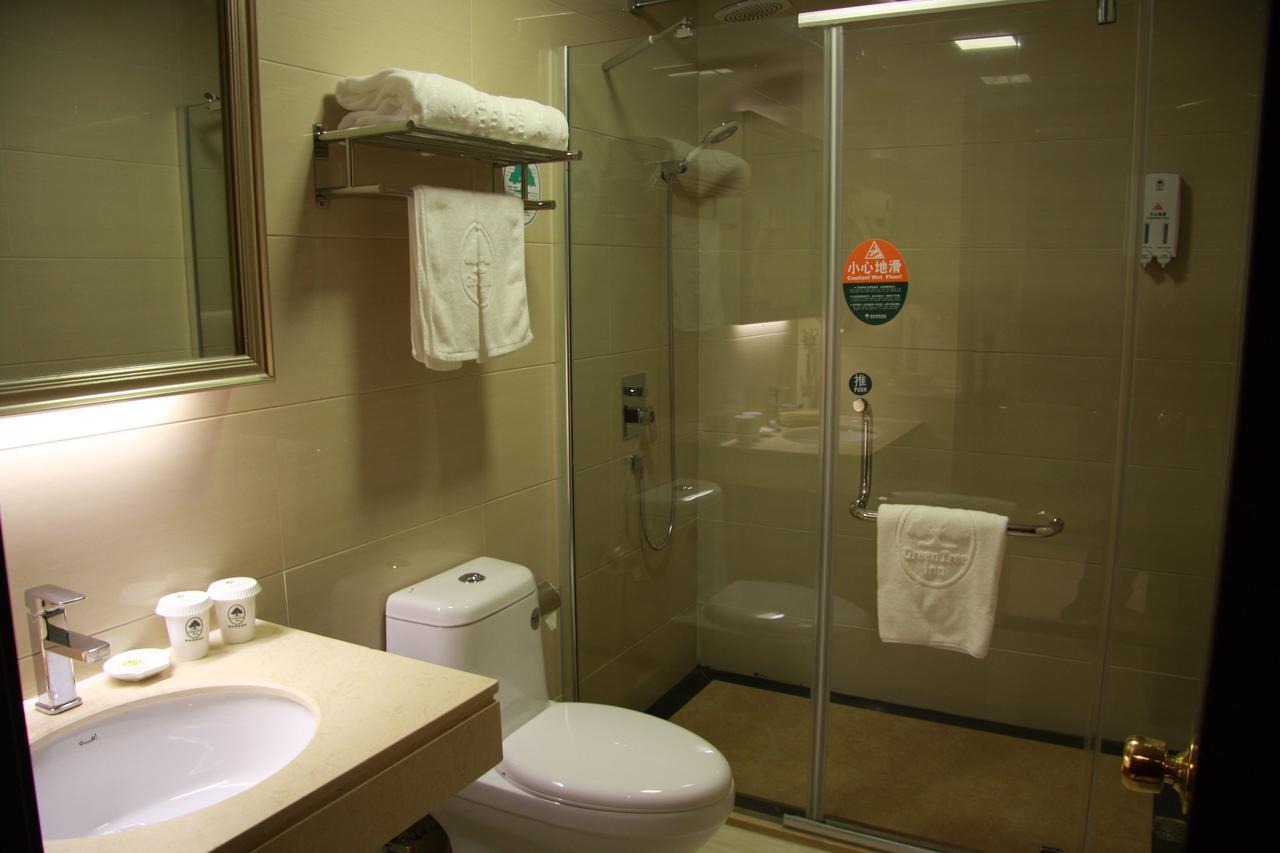 Hotel Greentree Zhoupu Town Xiupu Road Business 3*